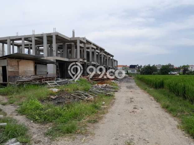 Tanah Kavling Disewakan di Seseh dengan Luas 1030m2 Tanah Kavling Disewakan di Seseh dengan Luas 1030m2