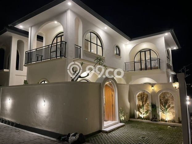For Sale! Premium House LT 162m2 Desain Elegan di Canggu For Sale! Premium House LT 162m2 Desain Elegan di Canggu