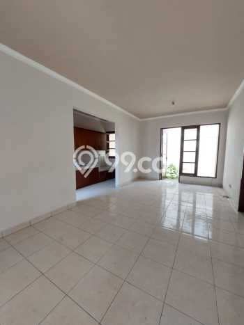 Rumah Terawat di BSD, Tangerang, Luas 162m² Bangunan 137m² DIJUAL CEPAT! Rumah Terawat di BSD, Tangerang, Luas 162m² Bangunan 137m² DIJUAL CEPAT!