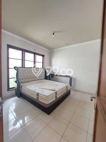 Rumah Terawat di BSD, Tangerang, Luas 162m² Bangunan 137m² DIJUAL CEPAT! Rumah Terawat di BSD, Tangerang, Luas 162m² Bangunan 137m² DIJUAL CEPAT!