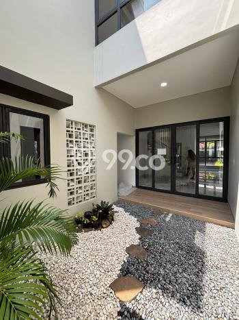 Jual Rumah Mewah Megah Dengan View Eksklusif di BSD Green Wich, Tangerang Jual Rumah Mewah Megah Dengan View Eksklusif di BSD Green Wich, Tangerang