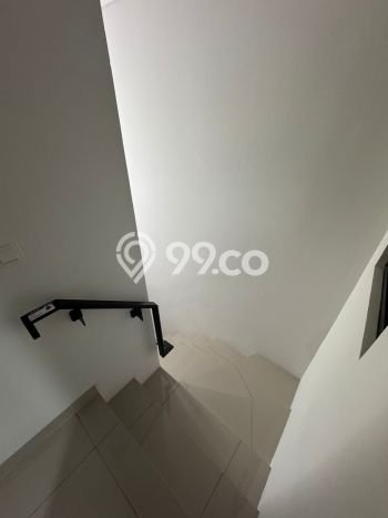For Sale! Luxury House LT 91m2 Desain Elegan di BSD For Sale! Luxury House LT 91m2 Desain Elegan di BSD