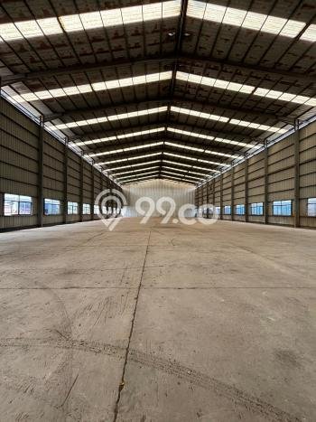 Unit Gudang Disewakan di Bekasi di Area Ramai & Strategis Unit Gudang Disewakan di Bekasi di Area Ramai & Strategis