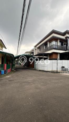 Siap Huni Rumah Mewah 4 Kamar di BSD Dekat ke Mana Pun Siap Huni Rumah Mewah 4 Kamar di BSD Dekat ke Mana Pun