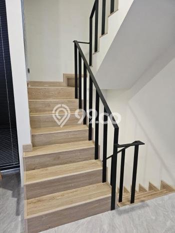 Hunian Elit LB 165m2 Siap Huni Desain Elegan di BSD Green Wich, Tangerang Hunian Elit LB 165m2 Siap Huni Desain Elegan di BSD Green Wich, Tangerang