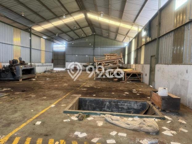 Lokasi Strategis! Dijual Gudang Bisnis di Panongan, Tangerang Kondisi Baik Lokasi Strategis! Dijual Gudang Bisnis di Panongan, Tangerang Kondisi Baik