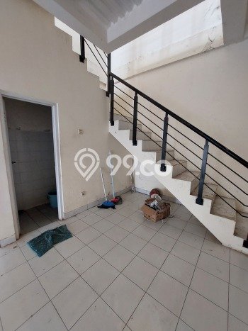 Ruko di Cisauk, Luas 120m², For Rent, Area Bisnis, Ready Untuk Dihuni Ruko di Cisauk, Luas 120m², For Rent, Area Bisnis, Ready Untuk Dihuni