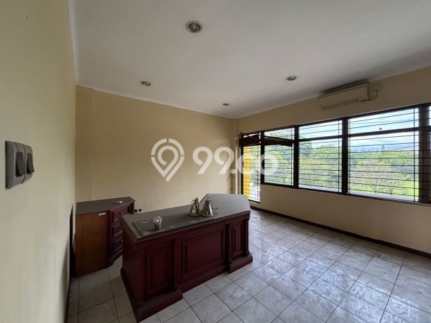 SEWA TERBAIK! Ruko Kawasan Batununggal, Luas 250m2m², Kawasan Berkembang, Ready Pakai SEWA TERBAIK! Ruko Kawasan Batununggal, Luas 250m2m², Kawasan Berkembang, Ready Pakai
