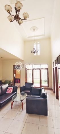 Dijual Rumah Mewah Elegan Dengan View Cantik di Mekar Wangi, Bandung Dijual Rumah Mewah Elegan Dengan View Cantik di Mekar Wangi, Bandung