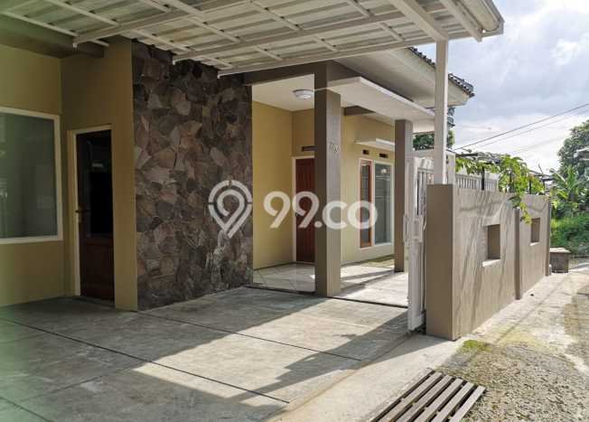 Dijual Cepat Rumah Bagus Siap Huni LB 160m2 di Cimahi Utara, Cimahi Dijual Cepat Rumah Bagus Siap Huni LB 160m2 di Cimahi Utara, Cimahi