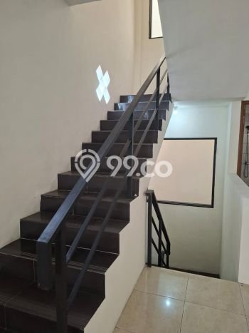 Ruko Dijual di Bandung LT 125m2 & LB 350m2 Lokasi Terbaik! Ruko Dijual di Bandung LT 125m2 & LB 350m2 Lokasi Terbaik!