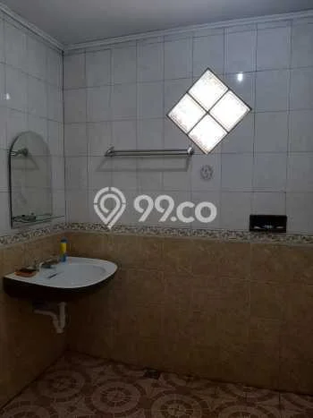 Lokasi strategis! Rumah siap huni disewakan di Pancoran Mas LB 121m2 Lokasi strategis! Rumah siap huni disewakan di Pancoran Mas LB 121m2