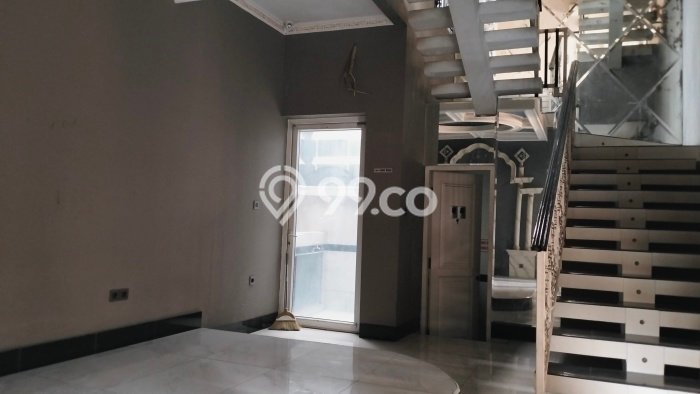 Dijual Hunian Mewah dengan Fasilitas Sekitar Lengkap di Kebayoran Lama, Jakarta Selatan Dijual Hunian Mewah dengan Fasilitas Sekitar Lengkap di Kebayoran Lama, Jakarta Selatan
