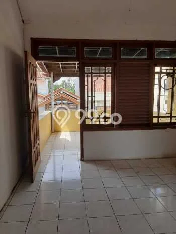 Lokasi strategis! Rumah siap huni disewakan di Pancoran Mas LB 121m2 Lokasi strategis! Rumah siap huni disewakan di Pancoran Mas LB 121m2