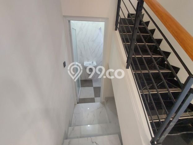 Rumah Elit LB 260m2 Siap Pakai Desain Elegan di BSD, Tangerang Rumah Elit LB 260m2 Siap Pakai Desain Elegan di BSD, Tangerang
