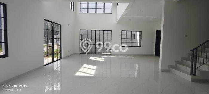 Rumah sewa siap pakai 4 KT di Pantai Indah Kapuk, Jakarta Utara Rumah sewa siap pakai 4 KT di Pantai Indah Kapuk, Jakarta Utara
