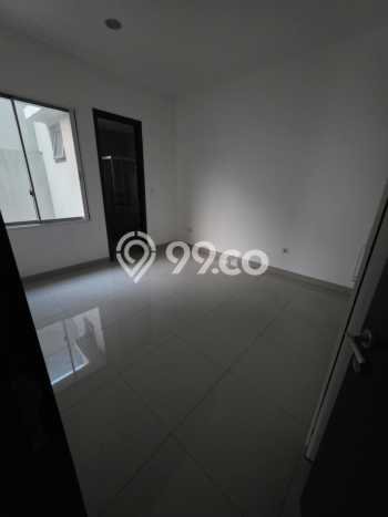 Disewakan! Rumah 4 Kamar Tidur &
4 Kamar Mandi di Pantai Indah Kapuk, Jakarta Utara Disewakan! Rumah 4 Kamar Tidur &
4 Kamar Mandi di Pantai Indah Kapuk, Jakarta Utara