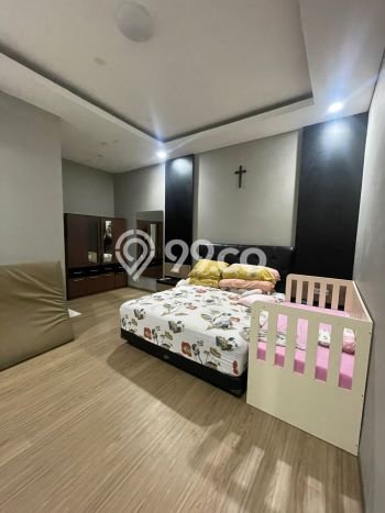 Dijual Rumah Mewah Elegan Dengan View Cantik di Taman Holis Indah, Bandung Dijual Rumah Mewah Elegan Dengan View Cantik di Taman Holis Indah, Bandung