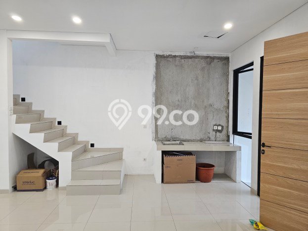 Rumah Nyaman dengan 3 Kamar Tidur di Kawasan Kembangan, Jakarta Barat Rumah Nyaman dengan 3 Kamar Tidur di Kawasan Kembangan, Jakarta Barat