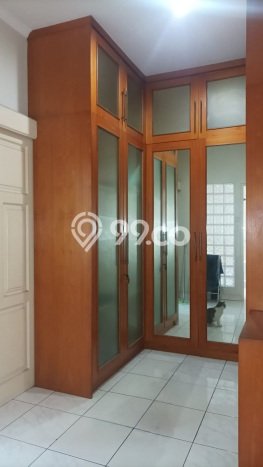 Rumah Elit Modern Siap Huni di Puri Media Jakarta Barat Rumah Elit Modern Siap Huni di Puri Media Jakarta Barat