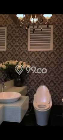 Hunian Elit LB 320m2 Siap Pakai Desain Elegan di Puri Indah, Jakarta Barat Hunian Elit LB 320m2 Siap Pakai Desain Elegan di Puri Indah, Jakarta Barat