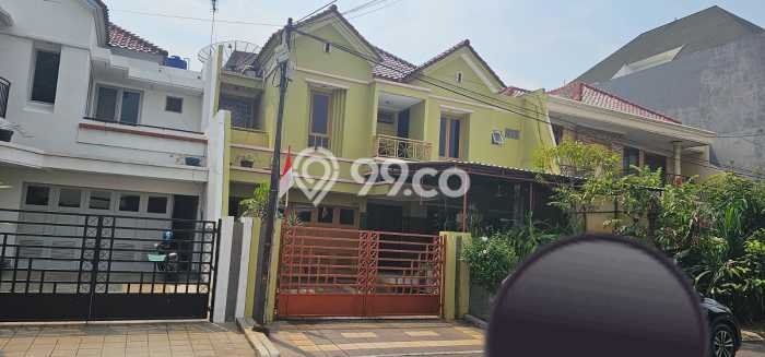 Rumah 5 Kamar Dekat Tempat Strategis di Kembangan, Jakarta Barat Rumah 5 Kamar Dekat Tempat Strategis di Kembangan, Jakarta Barat