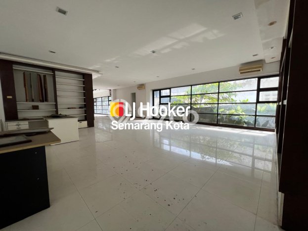 Ruko Komersial Dijual di Semarang Tengah Semarang LT 607m2 & LB 1500m2 Ruko Komersial Dijual di Semarang Tengah Semarang LT 607m2 & LB 1500m2