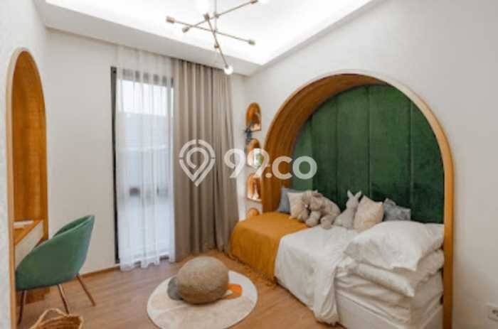 Jual Rumah Luas Elegan Dengan View Cantik di Duri Kosambi, Jakarta Barat Jual Rumah Luas Elegan Dengan View Cantik di Duri Kosambi, Jakarta Barat