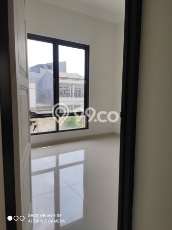 Rumah Luas Asri 3 KT Siap Huni di Duri Kosambi Jakarta Barat Rumah Luas Asri 3 KT Siap Huni di Duri Kosambi Jakarta Barat