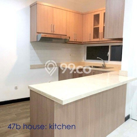 Disewakan! Rumah 4 Kamar Tidur &
3 Kamar Mandi di Mega Kuningan, Jakarta Selatan Disewakan! Rumah 4 Kamar Tidur &
3 Kamar Mandi di Mega Kuningan, Jakarta Selatan