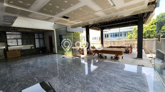 Dijual Rumah Luas Megah Dengan View Cantik di Muara Karang, Jakarta Utara Dijual Rumah Luas Megah Dengan View Cantik di Muara Karang, Jakarta Utara