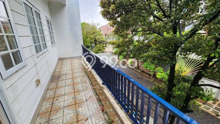 For Sale! Premium House LT 251m2 Desain Modern di Semanan For Sale! Premium House LT 251m2 Desain Modern di Semanan