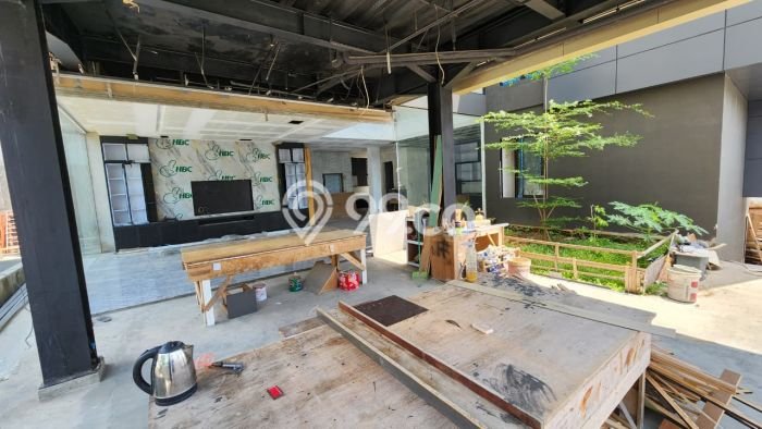 Dijual Rumah Luas Megah Dengan View Cantik di Muara Karang, Jakarta Utara Dijual Rumah Luas Megah Dengan View Cantik di Muara Karang, Jakarta Utara