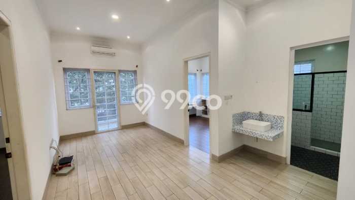 For Sale! Premium House LT 251m2 Desain Modern di Semanan For Sale! Premium House LT 251m2 Desain Modern di Semanan