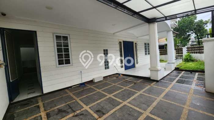 For Sale! Premium House LT 251m2 Desain Modern di Semanan For Sale! Premium House LT 251m2 Desain Modern di Semanan