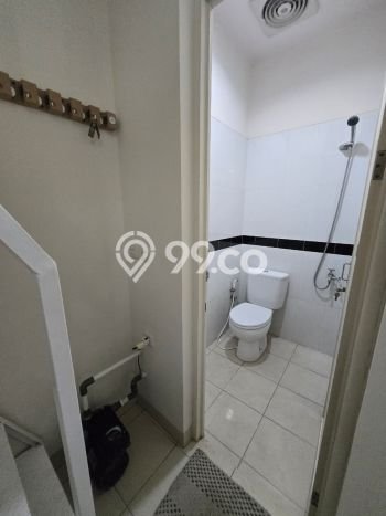 Disewakan! Rumah 2 Kamar Tidur &
2 Kamar Mandi di Green Mansion, Jakarta Barat Disewakan! Rumah 2 Kamar Tidur &
2 Kamar Mandi di Green Mansion, Jakarta Barat