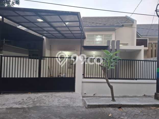 Disewakan Hunian Konsep Modern di Sukolilo Surabaya dengan 4 KT Disewakan Hunian Konsep Modern di Sukolilo Surabaya dengan 4 KT