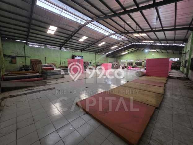 Gudang Dijual di Bandung LT 3560m2 & LB 3500m2 Lokasi Terbaik! Gudang Dijual di Bandung LT 3560m2 & LB 3500m2 Lokasi Terbaik!
