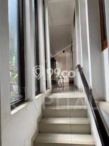 Hunian Elit LB 550m2 Siap Huni Desain Elegan di Turangga, Bandung Hunian Elit LB 550m2 Siap Huni Desain Elegan di Turangga, Bandung