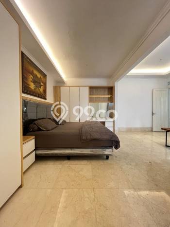 For Sale! Luxury House LT 300m2 Desain Modern di Kota Wisata For Sale! Luxury House LT 300m2 Desain Modern di Kota Wisata
