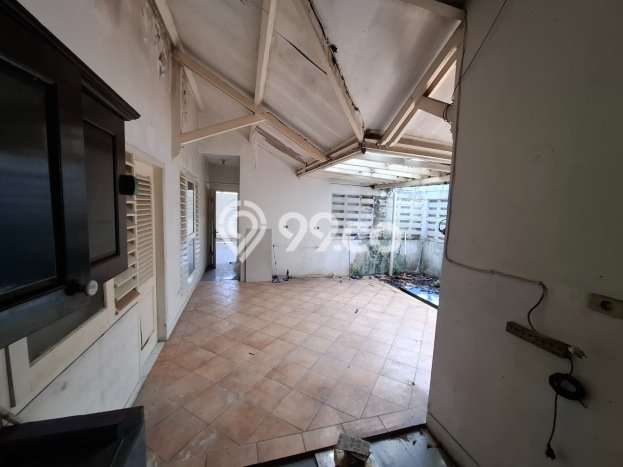 Rumah Eksklusif Dijual LT 297m2 di Cinere, Depok Rumah Eksklusif Dijual LT 297m2 di Cinere, Depok