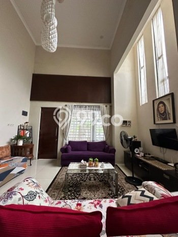 Rumah Strategis Modern Lb 200m2 di Serpong Utara, Tangerang Selatan Rumah Strategis Modern Lb 200m2 di Serpong Utara, Tangerang Selatan