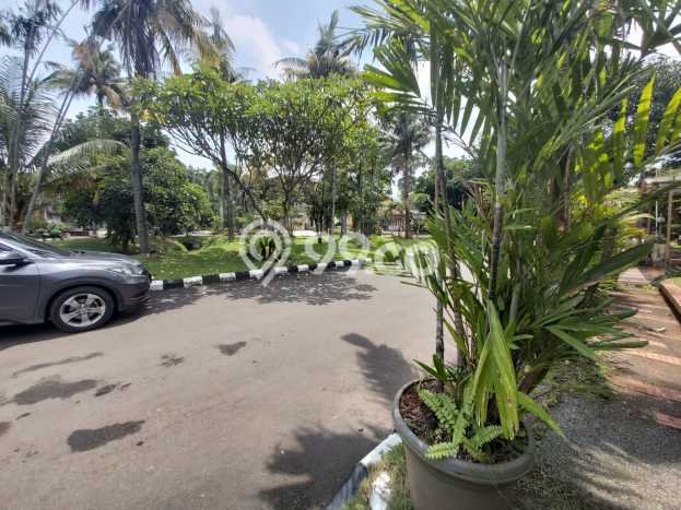 Jual Rumah Mewah Elegan Dengan View Eksklusif di Sektor 2 - Bintaro, Jakarta Selatan Jual Rumah Mewah Elegan Dengan View Eksklusif di Sektor 2 - Bintaro, Jakarta Selatan