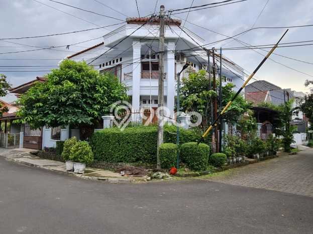 Ready to Use! Luxury House LT 237m2 Desain Modern di Pondok Betung Ready to Use! Luxury House LT 237m2 Desain Modern di Pondok Betung