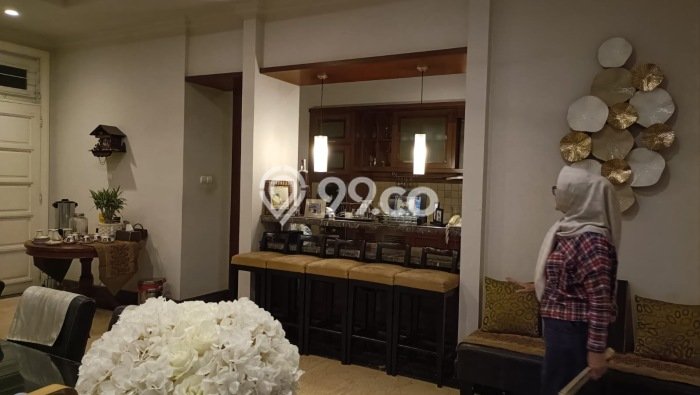 Ready to Use! Luxury House LT 3000m2 Desain Elegan di Bintaro Ready to Use! Luxury House LT 3000m2 Desain Elegan di Bintaro