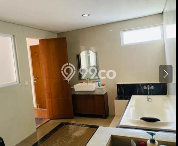 Dijual Rumah Mewah Megah Dengan View Eksklusif di Pondok Indah, Jakarta Selatan Dijual Rumah Mewah Megah Dengan View Eksklusif di Pondok Indah, Jakarta Selatan