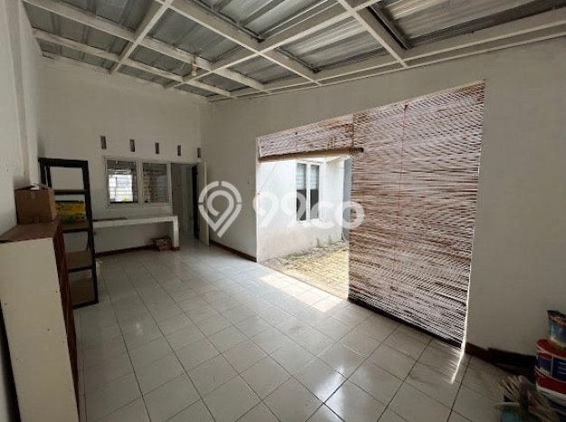 Dijual Rumah Strategis Bagus Punya 2 KT di Cinere Depok SHM Dijual Rumah Strategis Bagus Punya 2 KT di Cinere Depok SHM