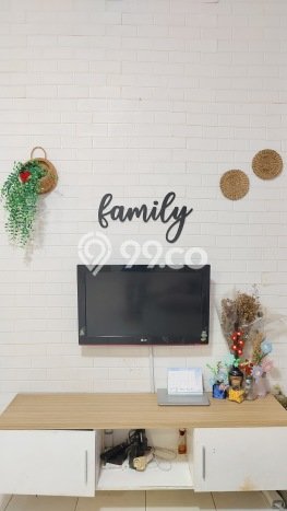 Rumah Strategis Modern Lb 120m2 di Serpong, Tangerang Selatan Rumah Strategis Modern Lb 120m2 di Serpong, Tangerang Selatan