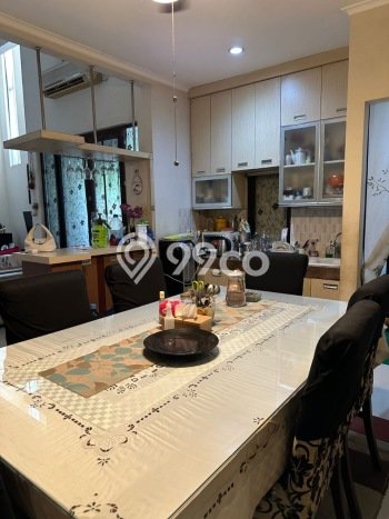 Rumah Strategis Modern Lb 200m2 di Serpong Utara, Tangerang Selatan Rumah Strategis Modern Lb 200m2 di Serpong Utara, Tangerang Selatan