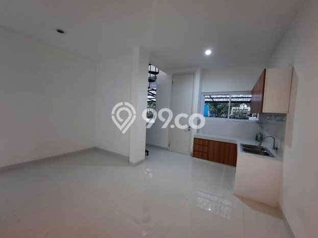 Rumah sewa siap pakai 4 KT di Bintaro, Tangerang Selatan Rumah sewa siap pakai 4 KT di Bintaro, Tangerang Selatan
